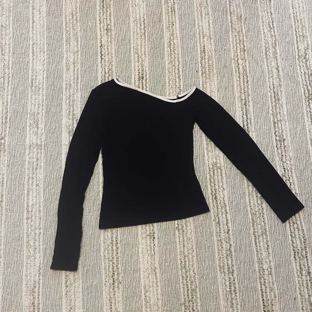 One shoulder black long sleeve top